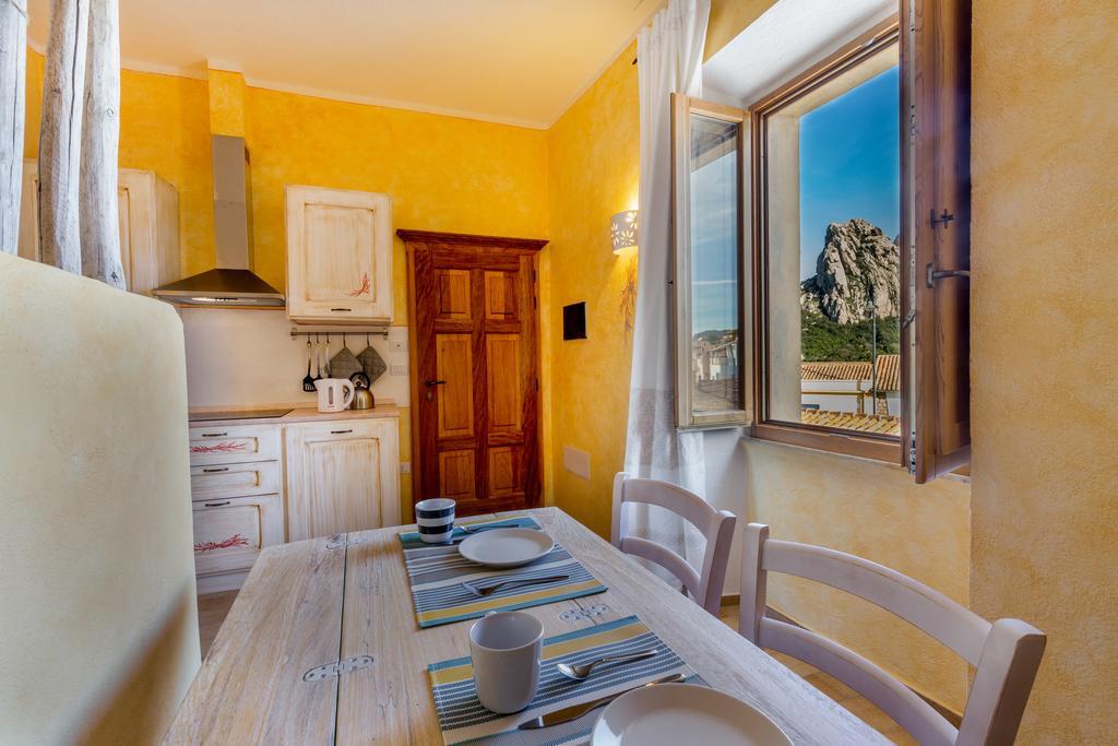 Palazzo Beddoro Apartment Сан Панталео Екстериор снимка
