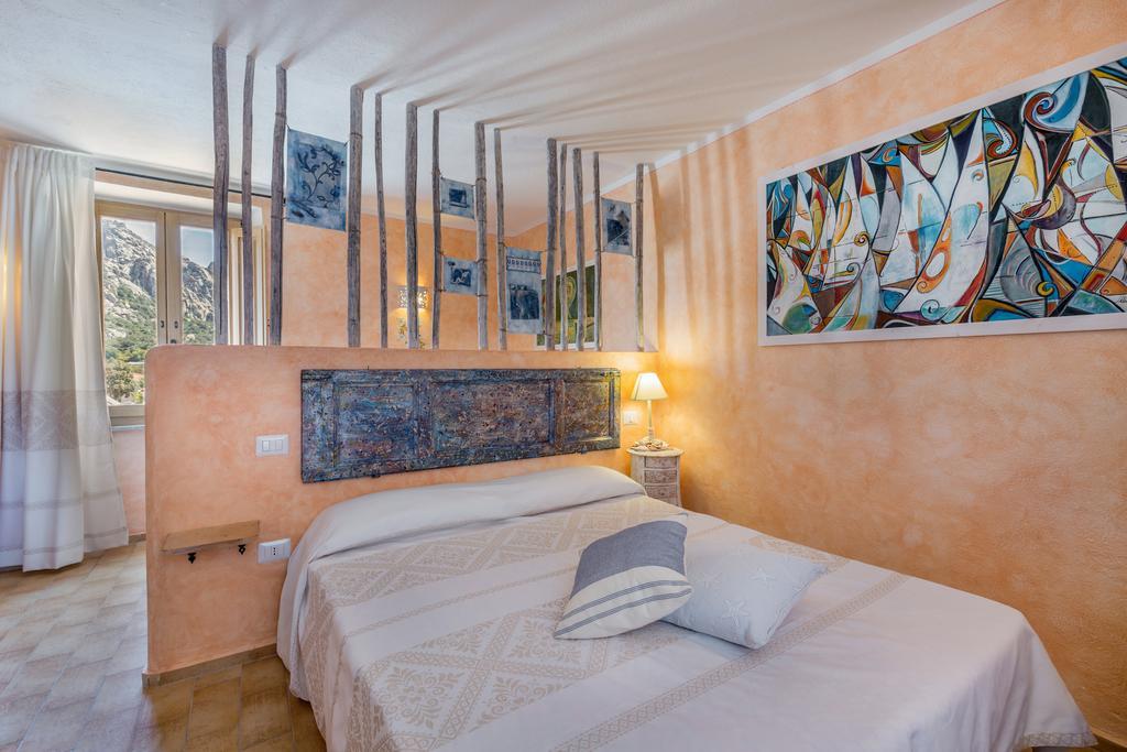 Palazzo Beddoro Apartment Сан Панталео Екстериор снимка