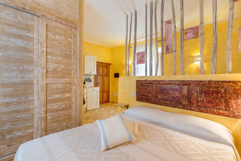 Palazzo Beddoro Apartment Сан Панталео Екстериор снимка