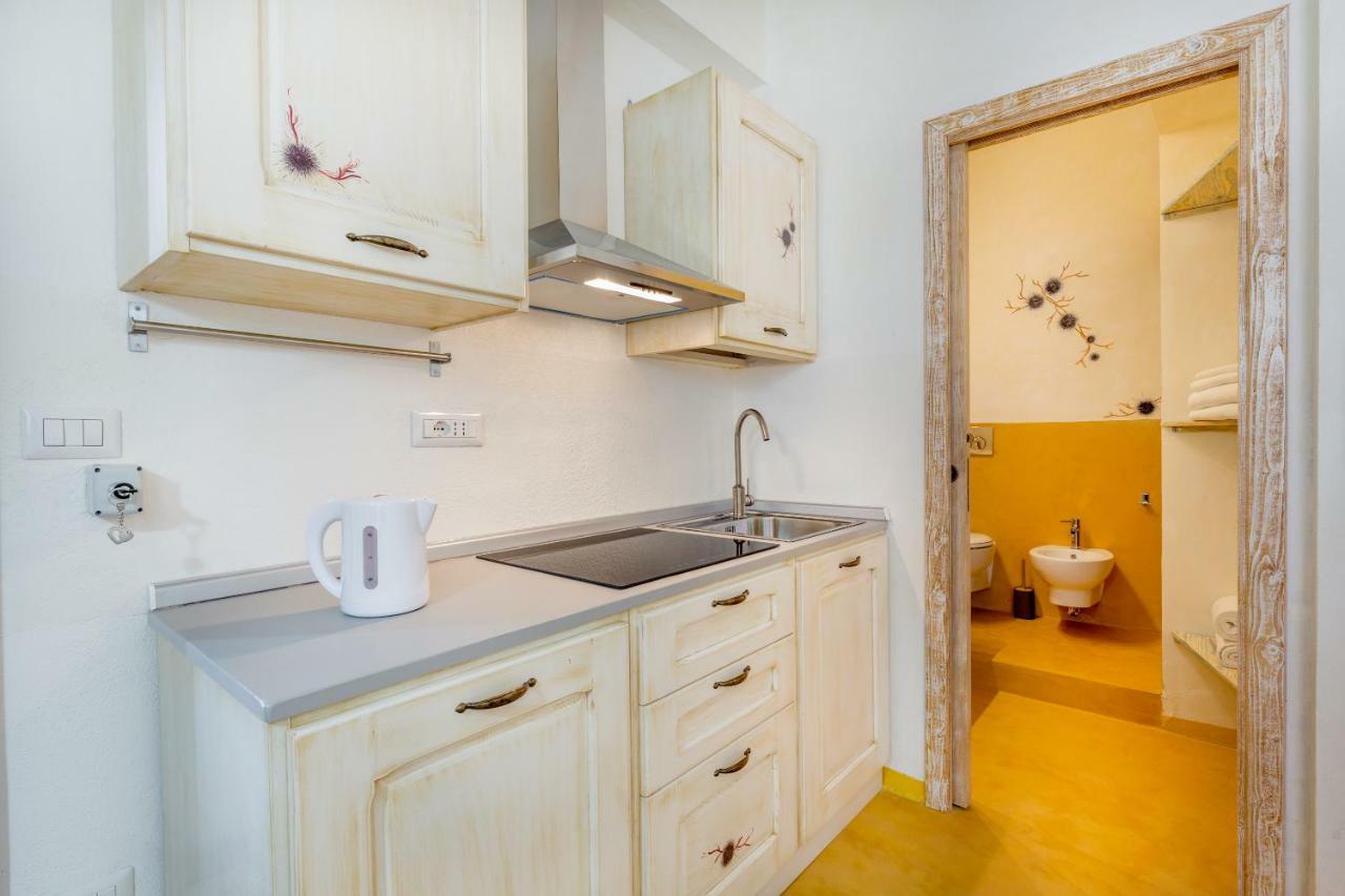 Palazzo Beddoro Apartment Сан Панталео Екстериор снимка