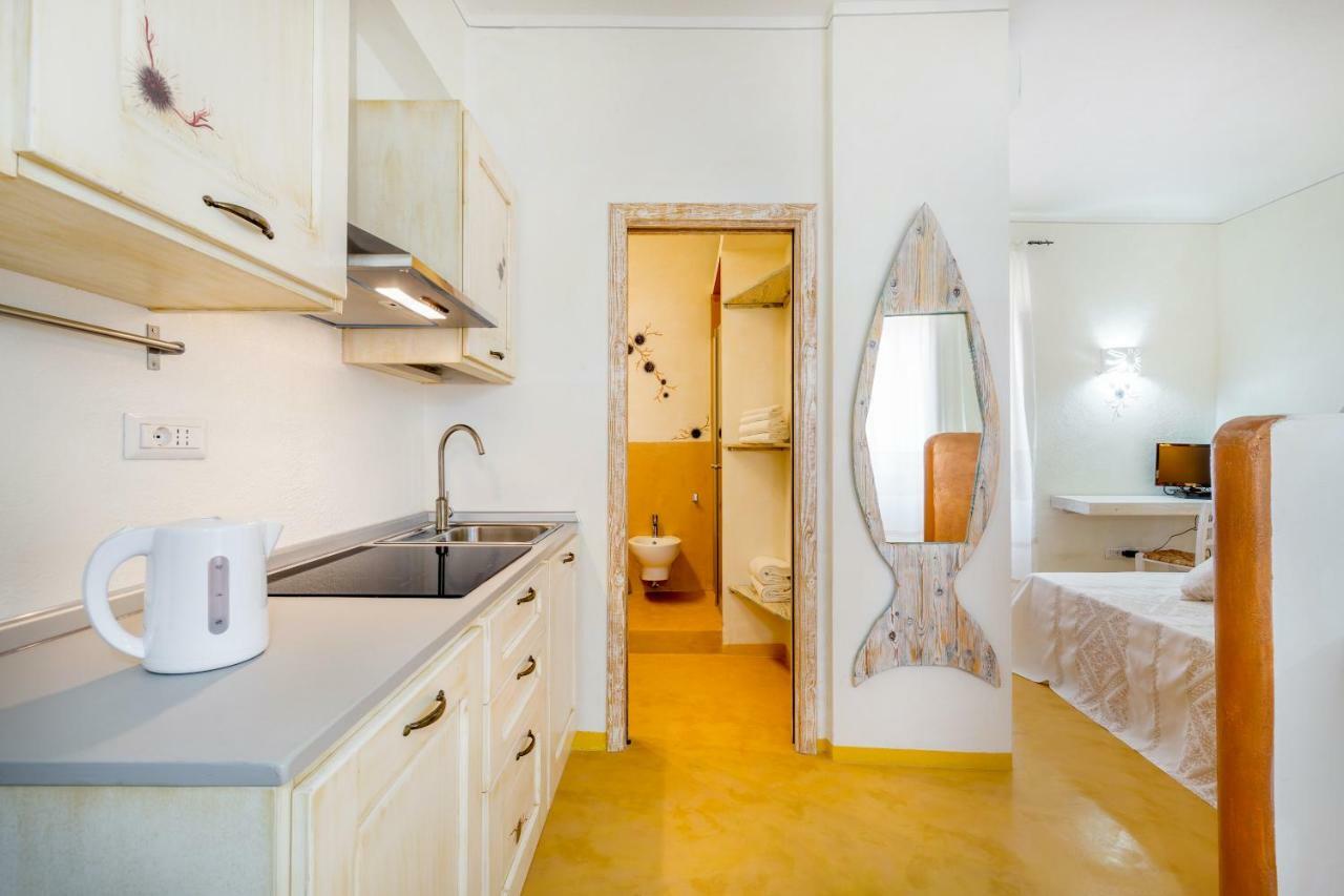 Palazzo Beddoro Apartment Сан Панталео Екстериор снимка