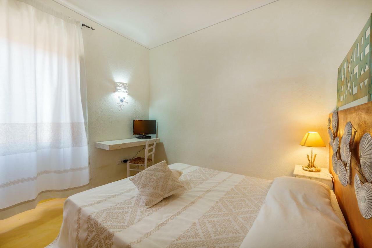 Palazzo Beddoro Apartment Сан Панталео Екстериор снимка