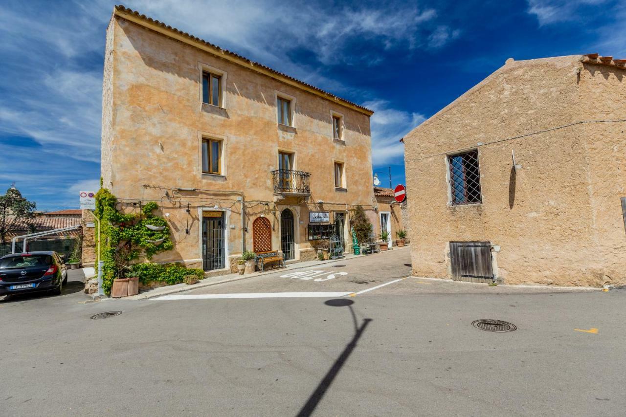 Palazzo Beddoro Apartment Сан Панталео Екстериор снимка