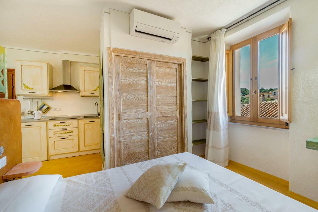 Palazzo Beddoro Apartment Сан Панталео Екстериор снимка