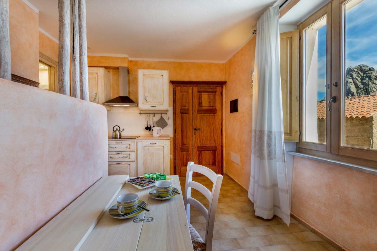 Palazzo Beddoro Apartment Сан Панталео Екстериор снимка